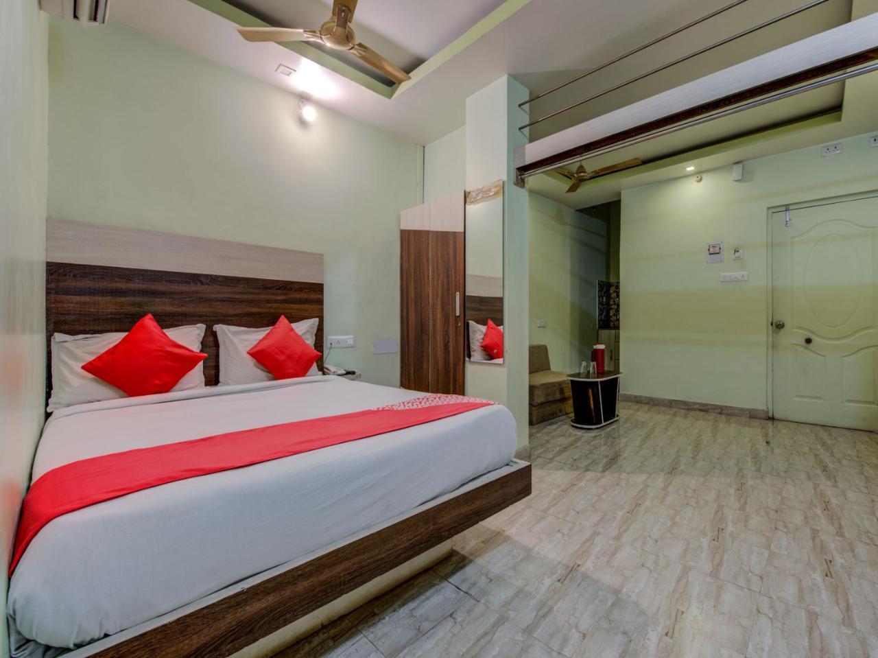 Oyo 18873 Hotel Comfort Deoghar Kültér fotó